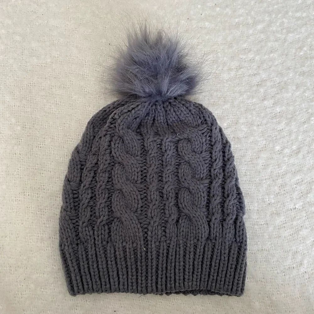 Gray Cable knit Puff Pom Pom Beanie Winter Hat